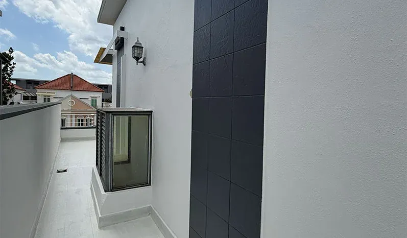 Expert Color Consultation & Visualization